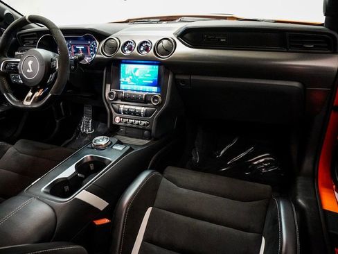 Used 2021 Ford Mustang Shelby GT500 w/ Technology Package image 21