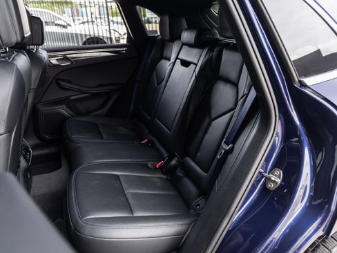 Certified 2026 Porsche Macan S AWD/4WD image 36