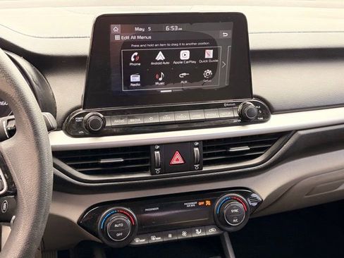 Used 2019 Kia Forte LXS FWD image 14