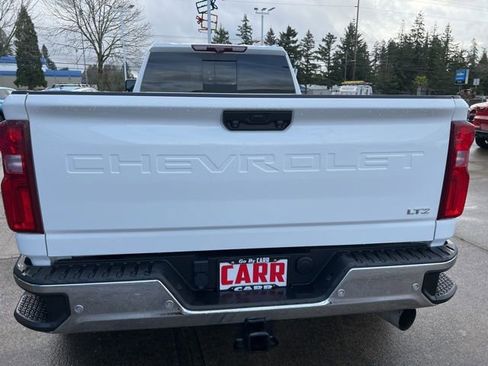 Used 2021 Chevrolet Silverado 3500 LTZ w/ LTZ Convenience Package image 9