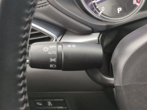 Used 2021 MAZDA CX-5 Touring image 25