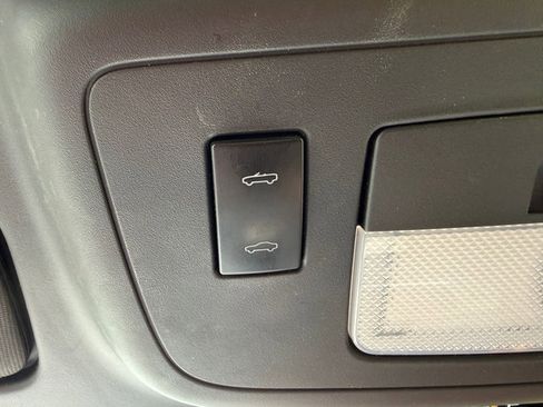 Used 2015 Chevrolet Camaro LT RWD image 31