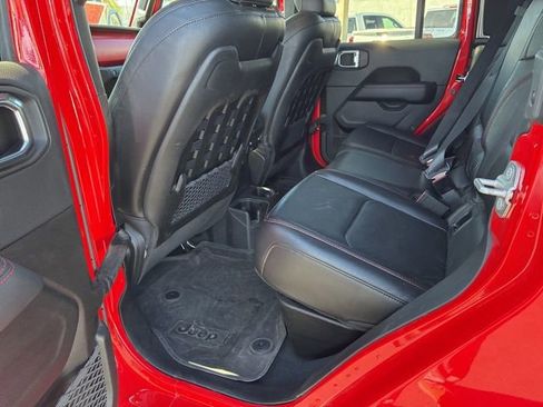 Used 2022 Jeep Gladiator Rubicon w/ Trailer Tow Package AWD/4WD image 9