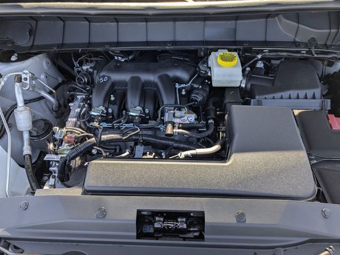 New 2026 Nissan Pathfinder Platinum FWD image 10