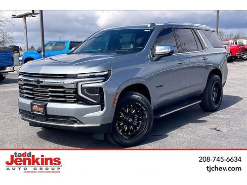 Used 2025 Chevrolet Tahoe Premier AWD/4WD image 1
