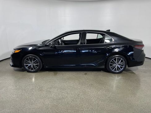 Certified 2023 Toyota Camry XLE w/ Navigation Package FWD image 6