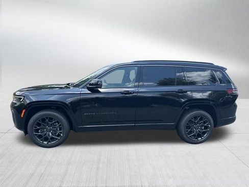 New 2026 Jeep Grand Cherokee L Summit w/ Obsidian Package AWD/4WD image 8