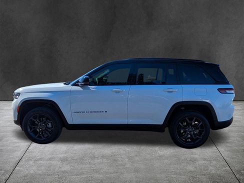 New 2025 Jeep Grand Cherokee Limited image 7