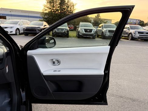 Used 2024 Hyundai Ioniq 5 SEL AWD/4WD image 22