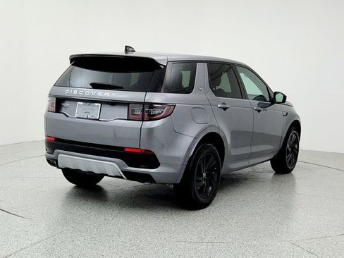 Used 2025 Land Rover Discovery Sport S image 5