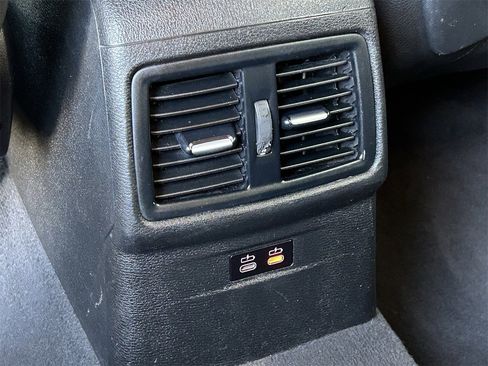 Used 2019 BMW X1 sDrive28i image 15