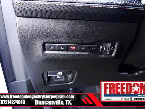 New 2026 Jeep Cherokee Overland AWD/4WD image 24