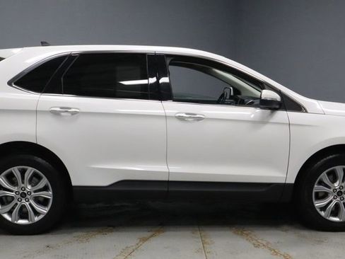 Certified 2023 Ford Edge Titanium AWD/4WD image 13