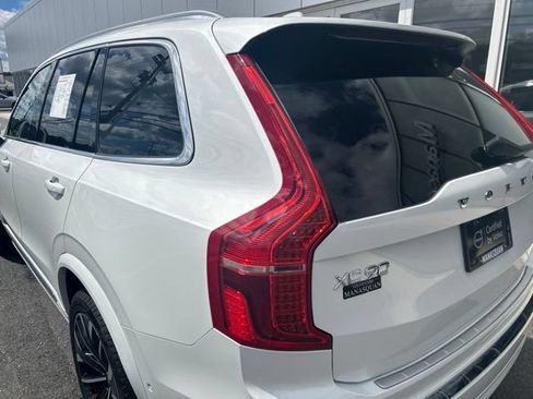 Certified 2024 Volvo XC90 B6 Plus w/ Protection Package Premier AWD/4WD image 10