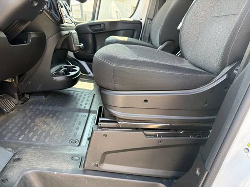 Used 2024 RAM ProMaster 2500 w/ Quick Order Package 22G SLT FWD image 17