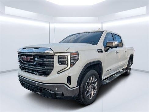 Used 2022 GMC Sierra 1500 SLT w/ SLT Premium Plus Package image 7