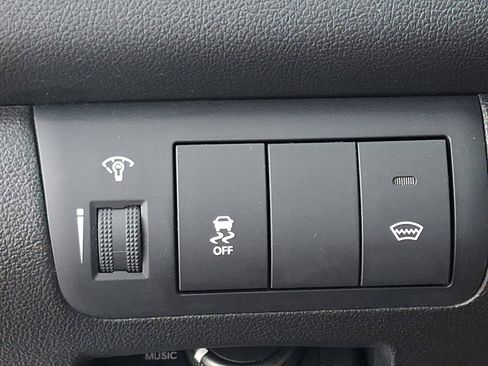 Used 2013 Kia Forte Koup SX w/ Leather Pkg image 25