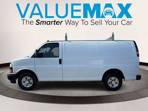 Used 2019 Chevrolet Express 2500 w/ Driver Convenience Package RWD image 6