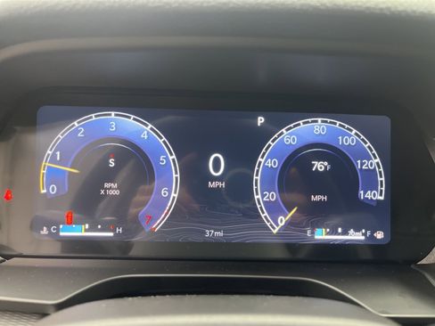 New 2025 Jeep Grand Cherokee Altitude image 12