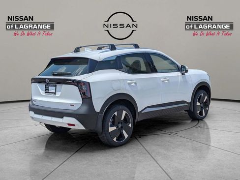 Used 2025 Nissan Kicks SR image 8