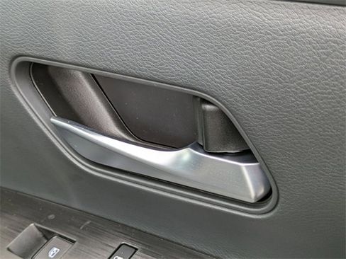 New 2026 Nissan Kicks SV w/ SV Premium Package image 33