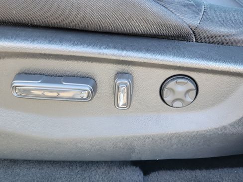 Used 2018 Honda CR-V EX image 5