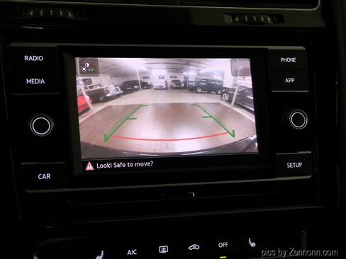 Used 2018 Volkswagen GTI S image 22