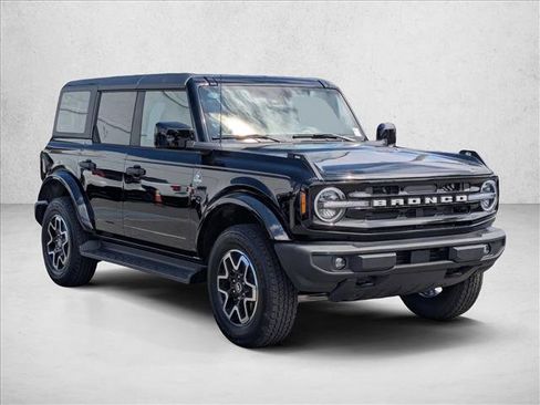 New 2026 Ford Bronco Outer Banks AWD/4WD image 7