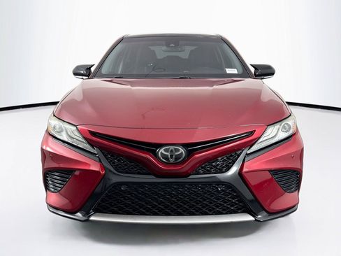 Used 2018 Toyota Camry XSE FWD image 8