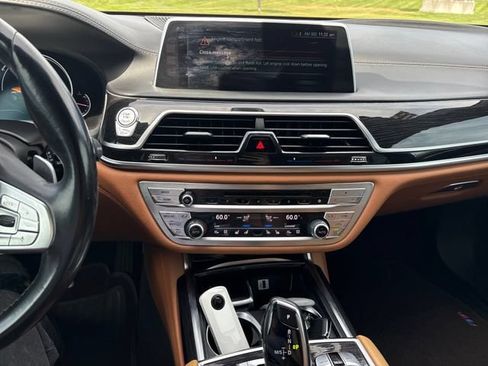 Used 2016 BMW 740i w/ Executive Package 2 RWD image 17