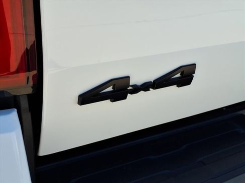 Used 2024 Toyota Tacoma TRD Off-Road image 11