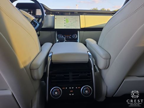 Used 2023 Land Rover Range Rover SE AWD/4WD image 24