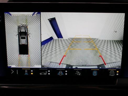 Used 2024 Chevrolet Silverado 2500 High Country image 16