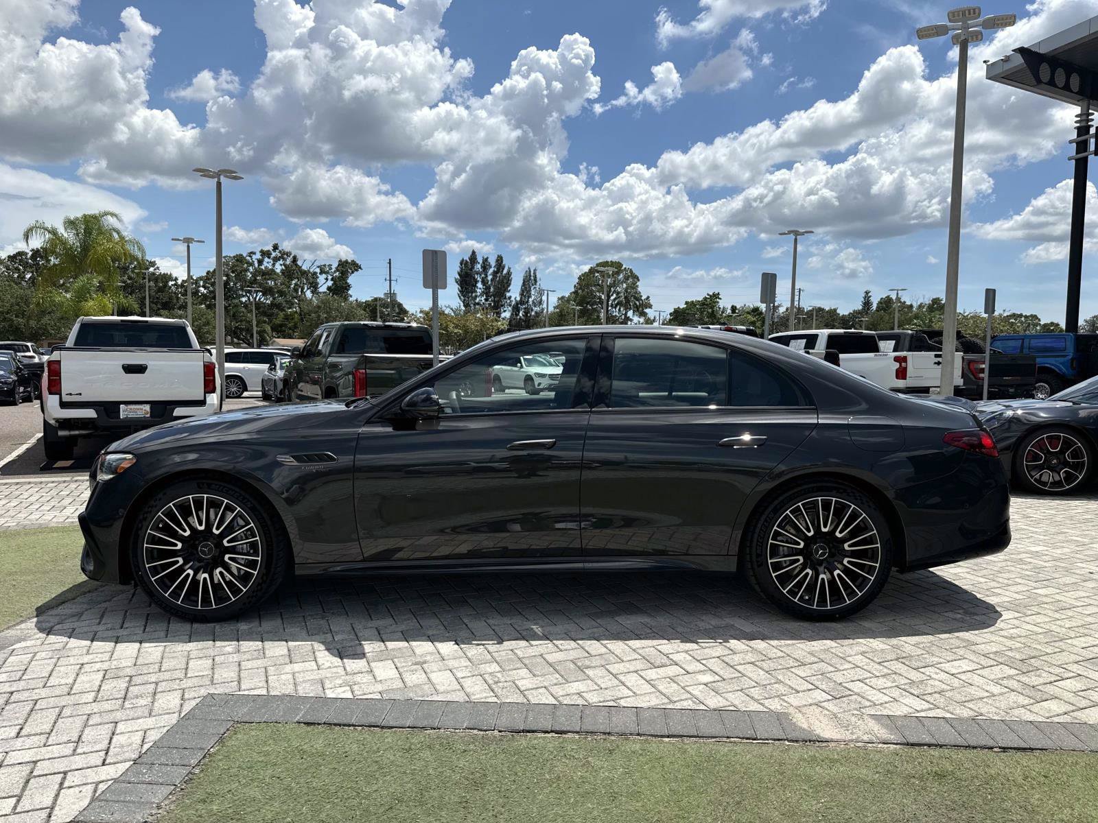 New 2027 Mercedes-Benz E 53 AMG e 4MATIC Sedan image 3