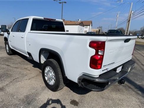 Used 2024 Chevrolet Silverado 3500 LT w/ Safety Package image 8
