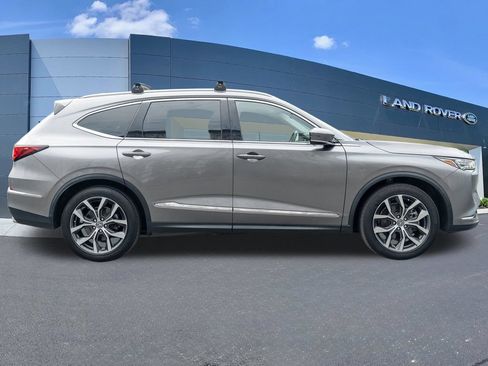Used 2022 Acura MDX w/ Technology Package AWD/4WD image 8