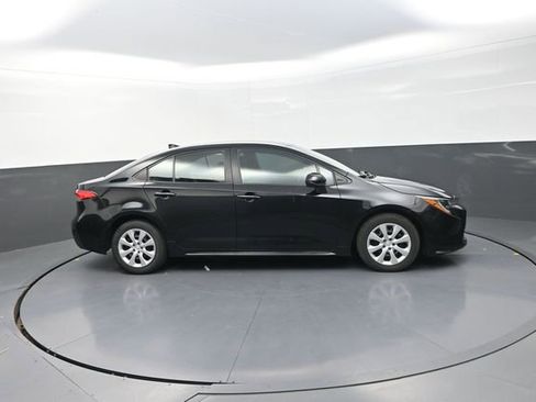 Used 2024 Toyota Corolla LE image 22