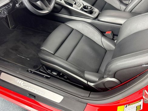 Used 2020 Porsche 911 Carrera RWD image 22
