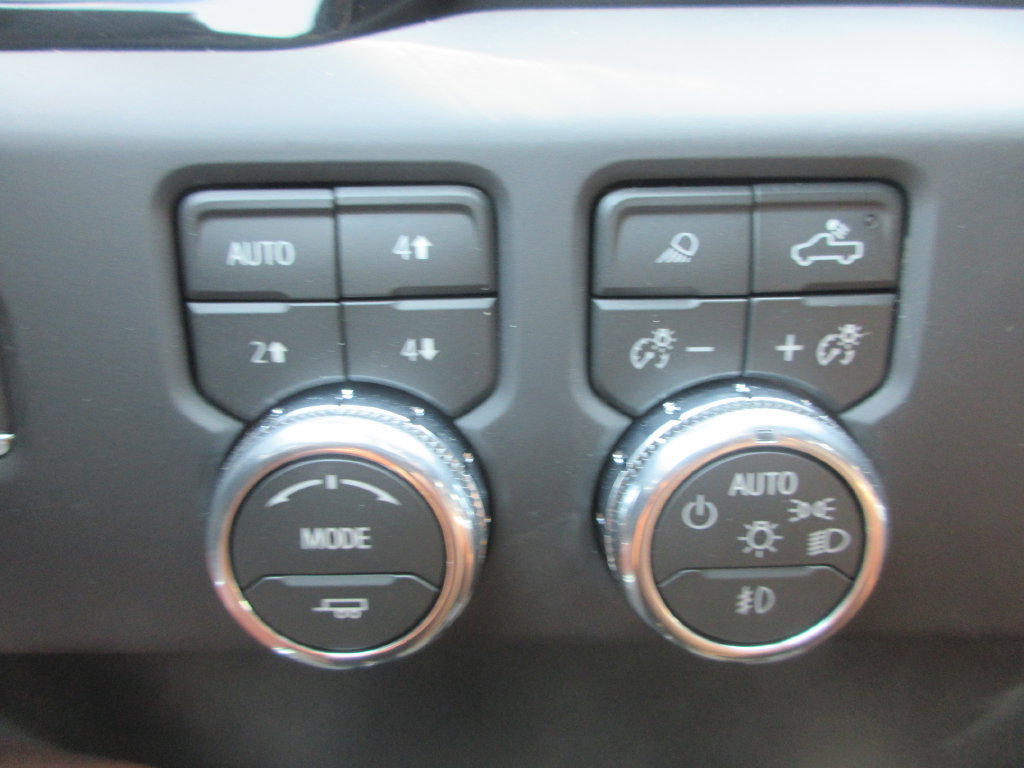 New 2026 GMC Sierra 3500 Denali Ultimate AWD/4WD image 18