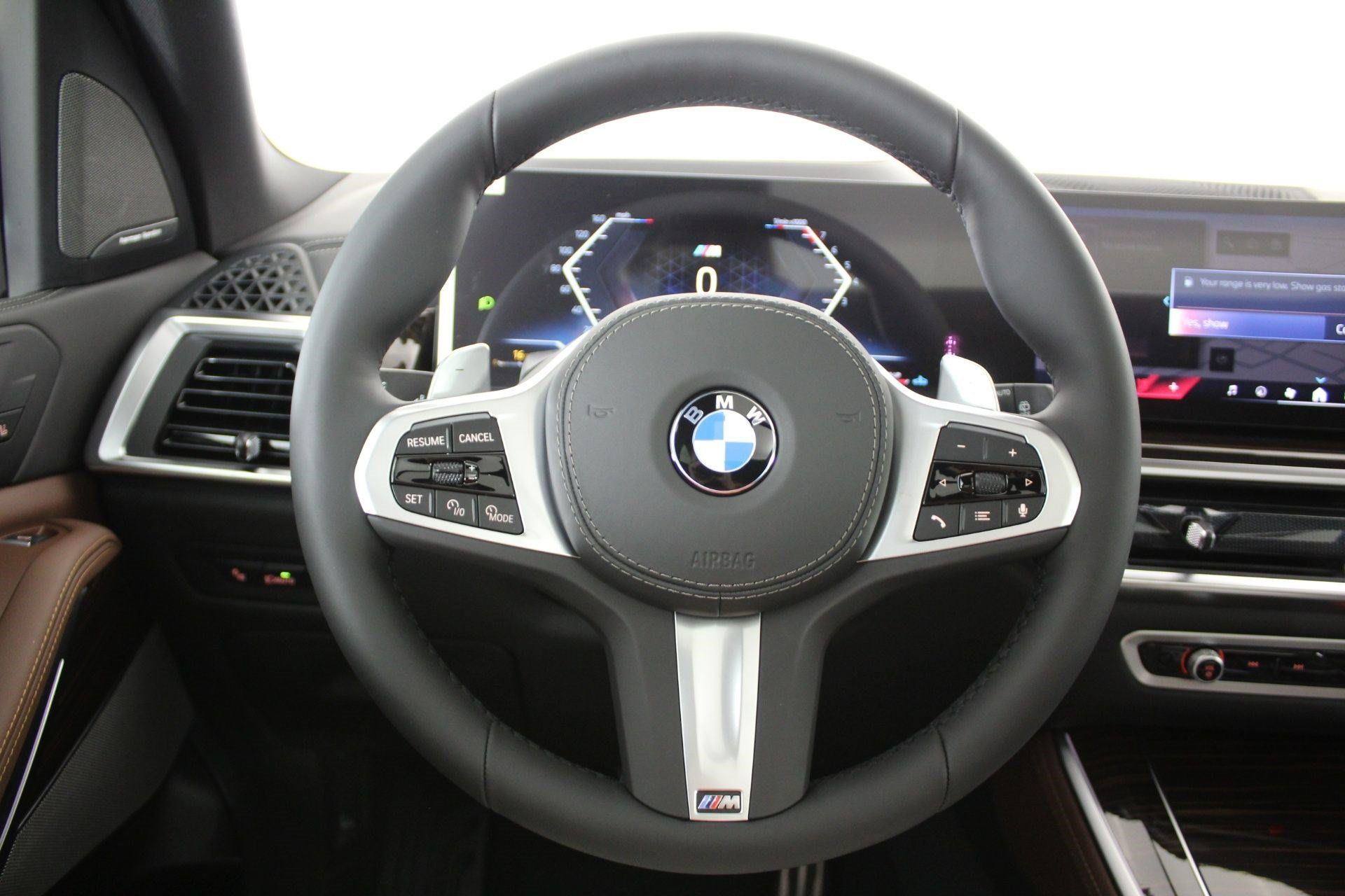 Used 2026 BMW X5 xDrive40i w/ M Sport Package AWD/4WD image 15