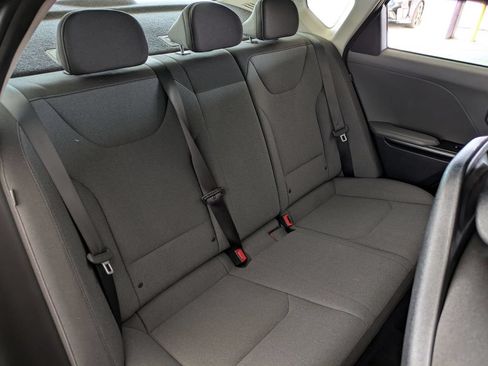 Used 2025 Kia K4 FWD image 27