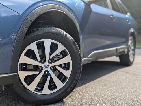 Used 2022 Subaru Outback Premium AWD/4WD image 33