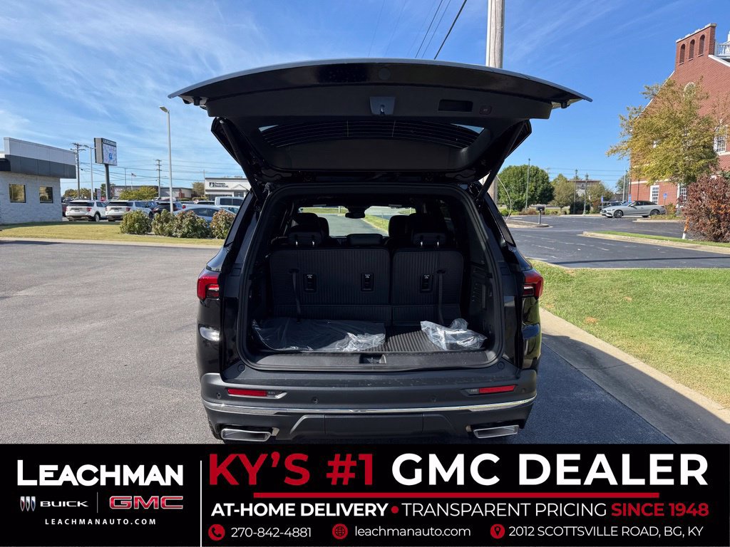 New 2027 Buick Enclave Preferred w/ LPO, Floor Liner Package FWD image 28