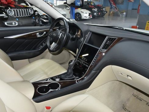 Used 2019 INFINITI Q50 Luxe w/ Essential Package (3.0T Luxe) image 31