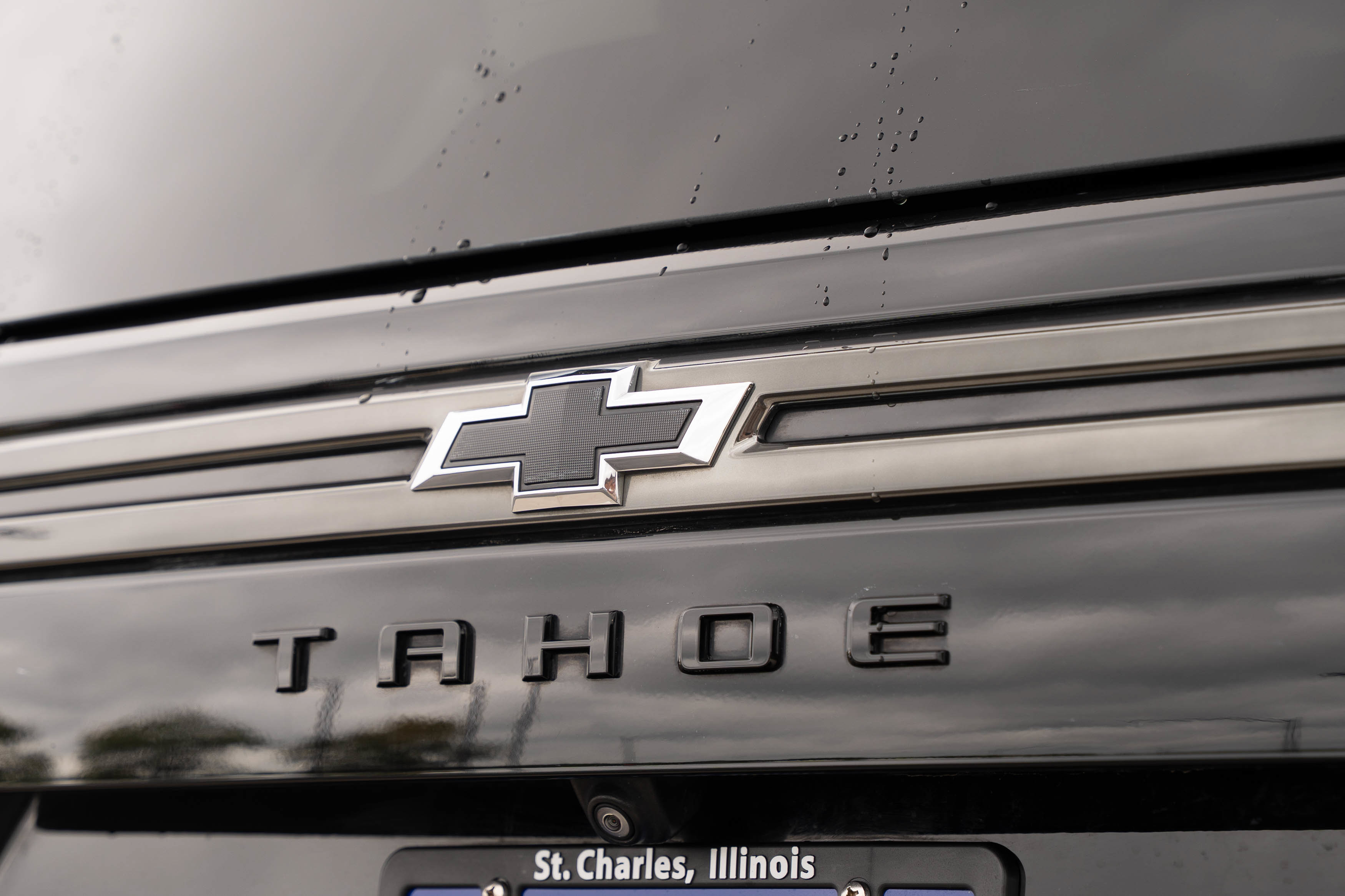 Used 2022 Chevrolet Tahoe Z71 w/ Luxury Package AWD/4WD image 32