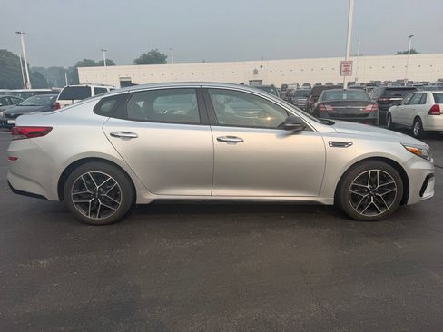 Used 2020 Kia Optima SE FWD image 5