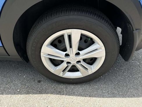 Used 2025 Nissan Kicks Play S FWD image 13