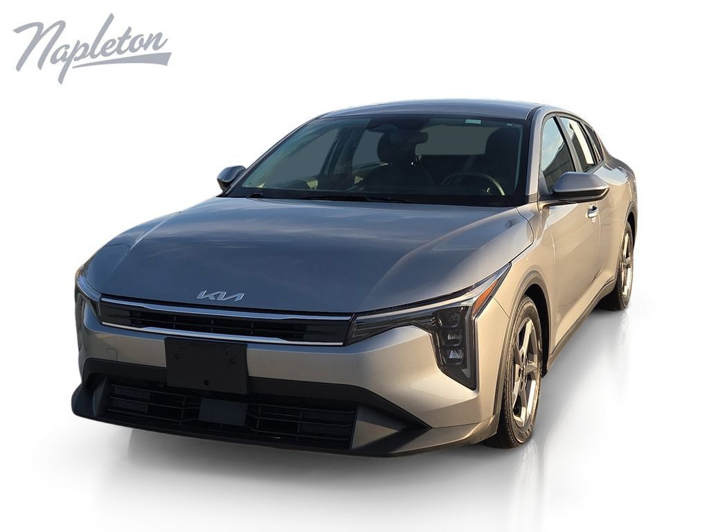 Used 2025 Kia K4 FWD image 1