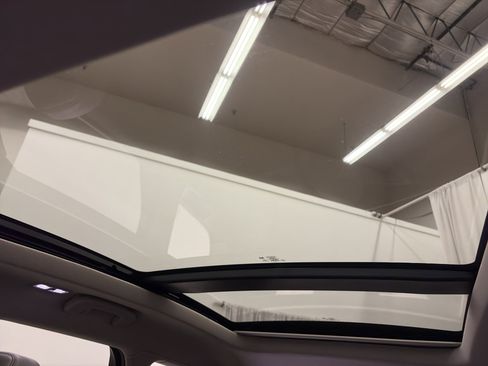 Used 2025 Lincoln Corsair Grand Touring w/ Equipment Group 301A image 28