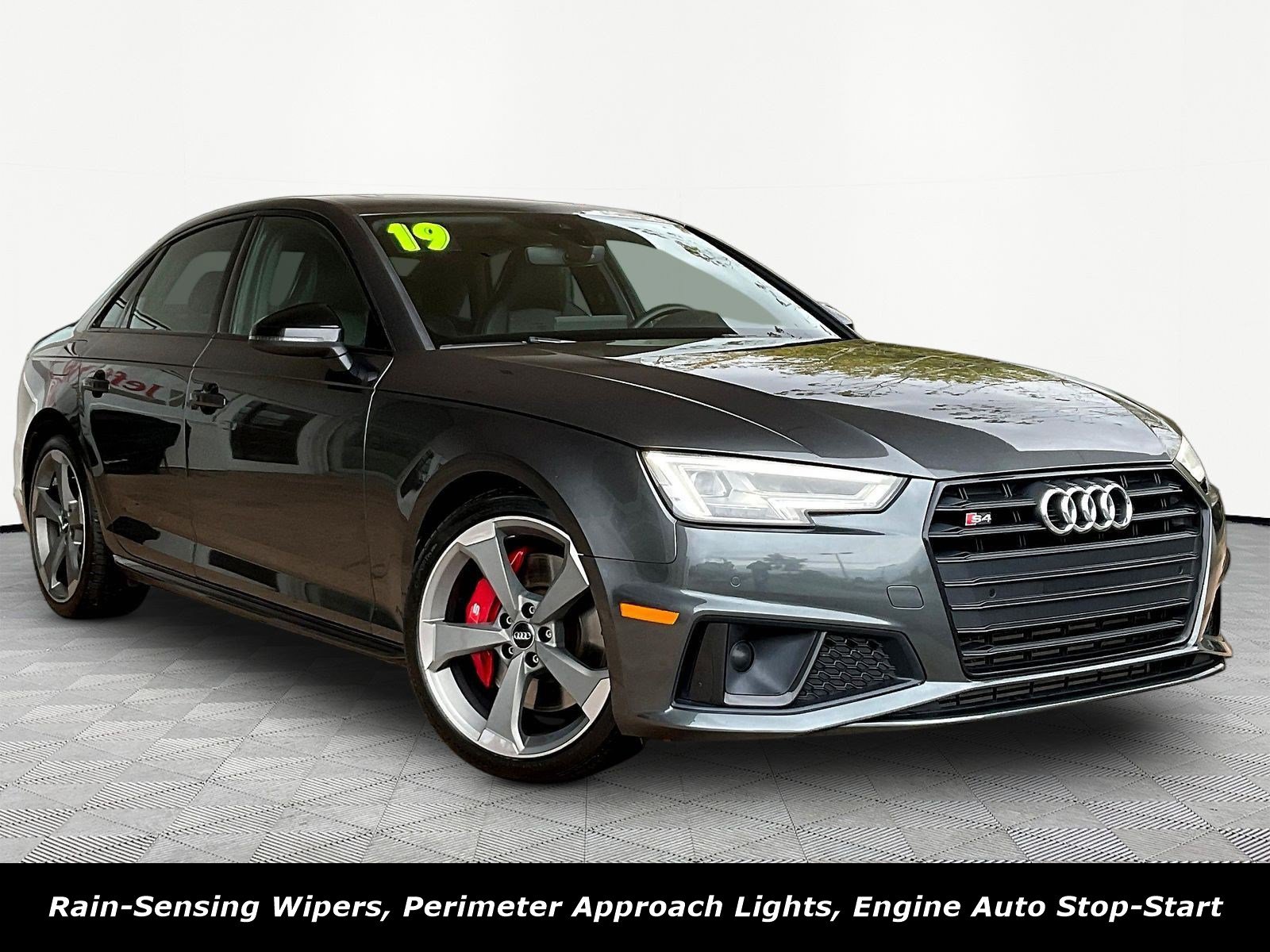 Used 2019 Audi S4 Premium Plus w/ Premium Plus Package AWD/4WD image 3